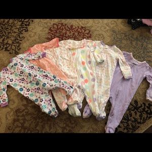 Bundle of 6 Footie PJs! 🦄